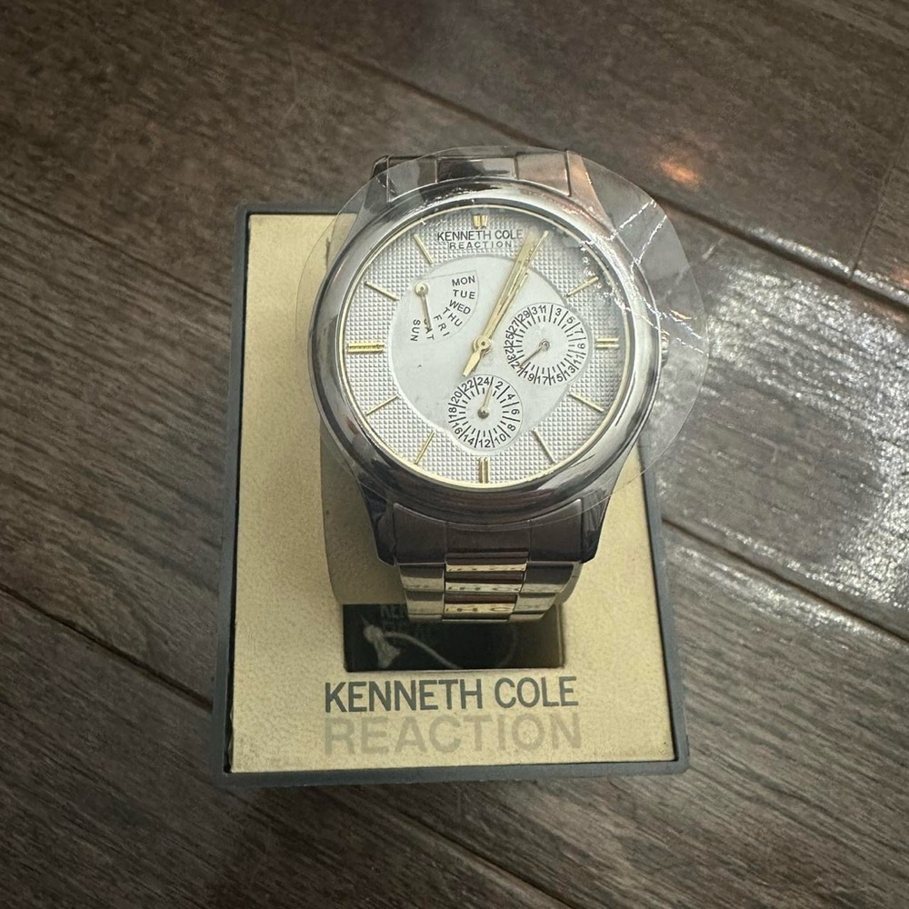 Kenneth Cole Reaction Silver Watch